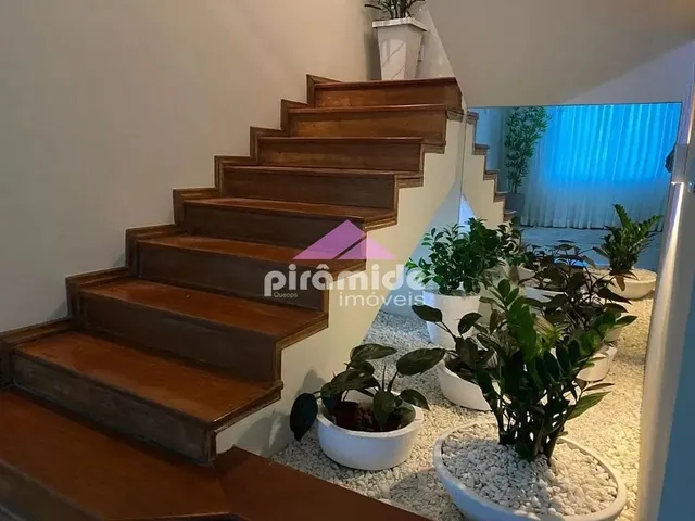 Casa com 450m² 4 quartos e 6 banheiros, à venda, no bairro Condomínio Sunset Park em São José Dos Campos