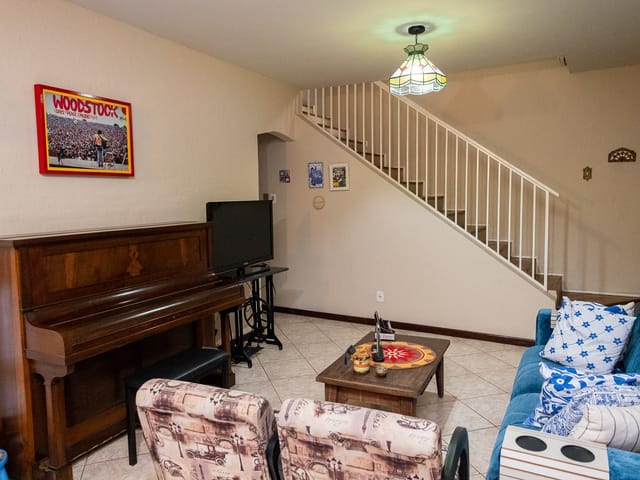 Casa 3 quartos e 4 banheiros, à venda, no bairro Centro em Pelotas
