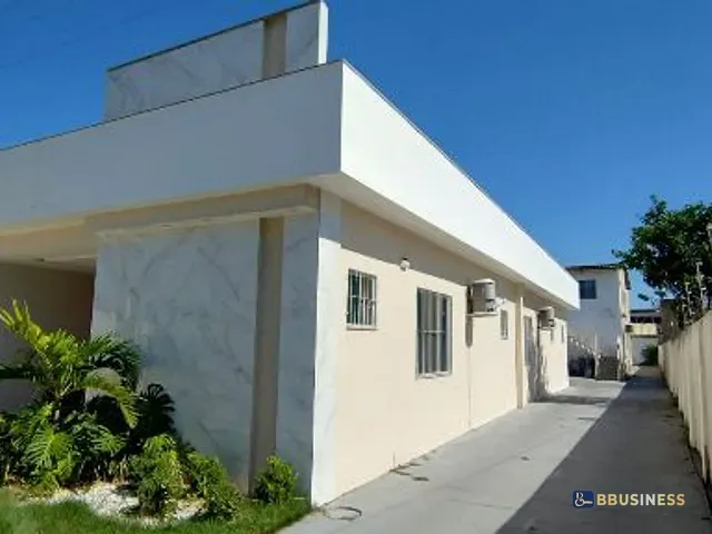 Casa 5 quartos e 6 banheiros, à venda ou para alugar, no bairro Parque Turf Club em Campos dos Goytacazes
