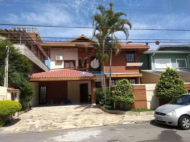 Casa com 360m² 3 quartos e 6 banheiros, para alugar, no bairro Jardim das Colinas em São José dos Campos