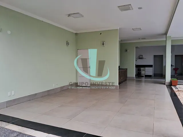 Casa com 308m² 2 quartos e 3 banheiros, para alugar, no bairro Residencial Cambuy em Araraquara