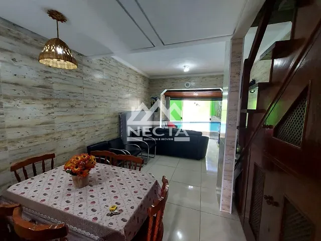 Casa com 71m² 2 quartos e 1 banheiro, à venda, no bairro Indaiá em Caraguatatuba