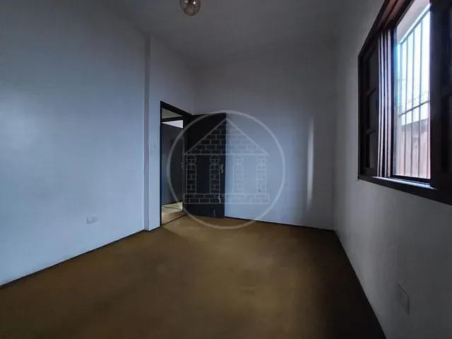 Casa com 320m² 4 quartos e 2 banheiros, à venda, no bairro Cidade Dutra em São Paulo