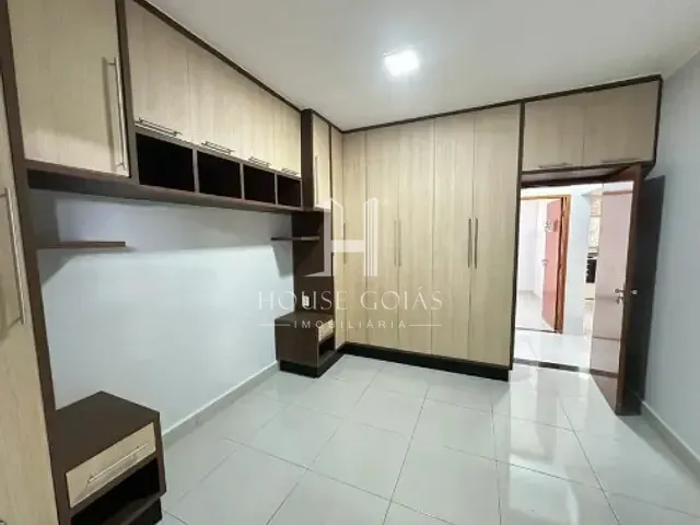 Casa com 200m² 3 quartos e 2 banheiros, à venda, no bairro Jardim das Cascatas em Aparecida de Goiânia