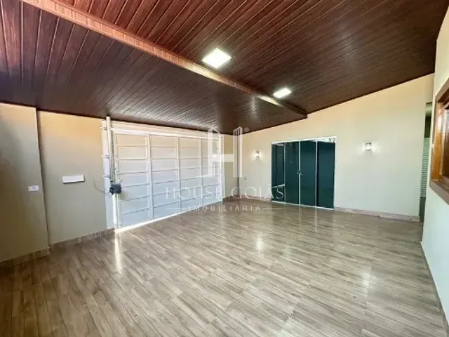 Casa com 200m² 3 quartos e 2 banheiros, à venda, no bairro Jardim das Cascatas em Aparecida de Goiânia