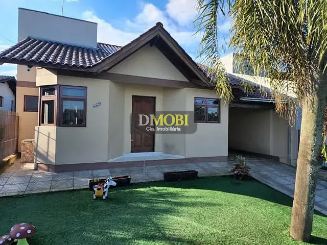 Casa com 300m² 3 quartos e 2 banheiros, à venda, no bairro Portão Velho em Portão