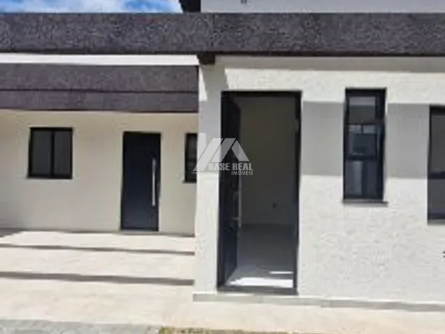 Casa 3 quartos e 2 banheiros, à venda, no bairro Cará-Cará em Ponta Grossa