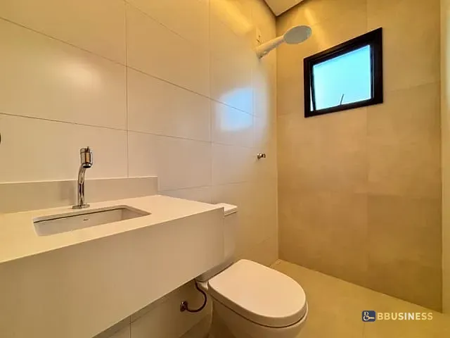 Casa com 264m² 3 quartos e 3 banheiros, à venda, no bairro Centro em Bertioga