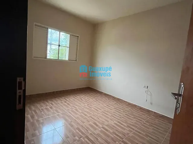 Casa com 300m² 2 quartos e 1 banheiro, à venda, no bairro Jardim Nova Guaxupé em Guaxupé