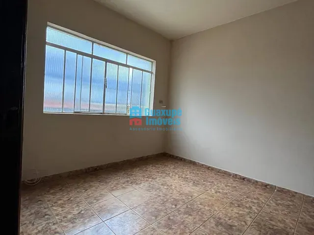 Casa com 300m² 2 quartos e 1 banheiro, à venda, no bairro Jardim Nova Guaxupé em Guaxupé