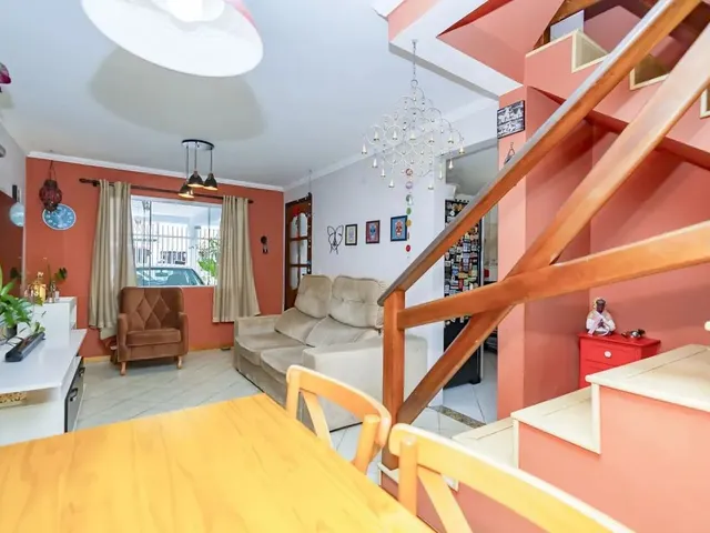 Casa 3 quartos e 1 banheiro, à venda, no bairro Campo Comprido em Curitiba