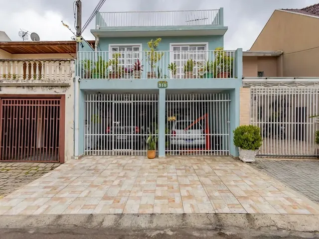 Casa 3 quartos e 1 banheiro, à venda, no bairro Campo Comprido em Curitiba