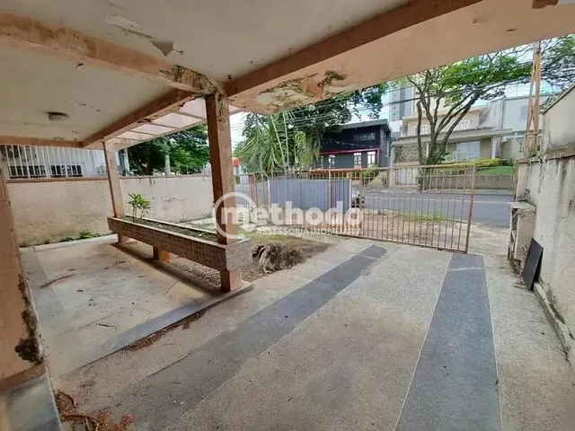 Casa com 300m² 3 quartos e 3 banheiros, à venda, no bairro Cambuí em Campinas