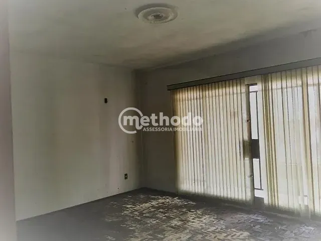 Casa com 300m² 3 quartos e 3 banheiros, à venda, no bairro Cambuí em Campinas