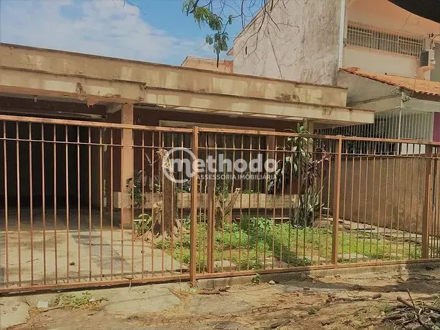 Casa com 300m² 3 quartos e 3 banheiros, à venda, no bairro Cambuí em Campinas