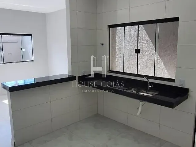 Casa com 125m² 2 quartos e 2 banheiros, à venda, no bairro Residencial Buena Vista IV em Goiânia