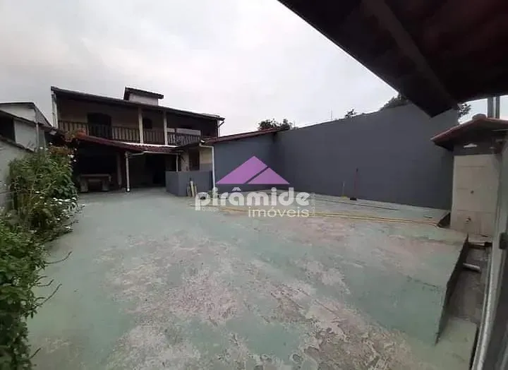 Casa, 4 quartos, 203 m² - Foto 1