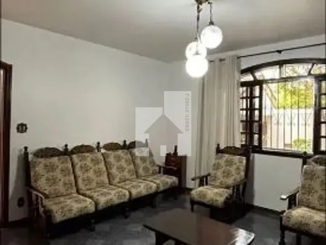 Casa com 250m² 3 quartos e 2 banheiros, à venda, no bairro Jardim Torres São José em Jundiaí