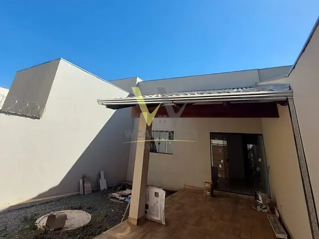 Casa com 150m² 3 quartos e 2 banheiros, à venda, no bairro Residencial Florença em Anápolis