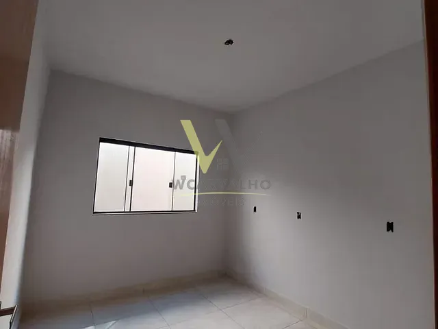 Casa com 150m² 3 quartos e 2 banheiros, à venda, no bairro Residencial Florença em Anápolis