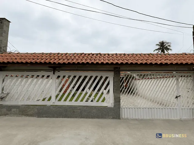Casa 2 quartos e 2 banheiros, à venda, no bairro Vista Linda em Bertioga