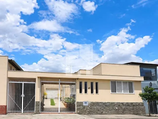 Casa com 250m² 2 quartos e 2 banheiros, à venda, no bairro Ponte de São João em Jundiaí