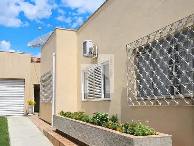 Casa com 250m² 2 quartos e 2 banheiros, à venda, no bairro Ponte de São João em Jundiaí