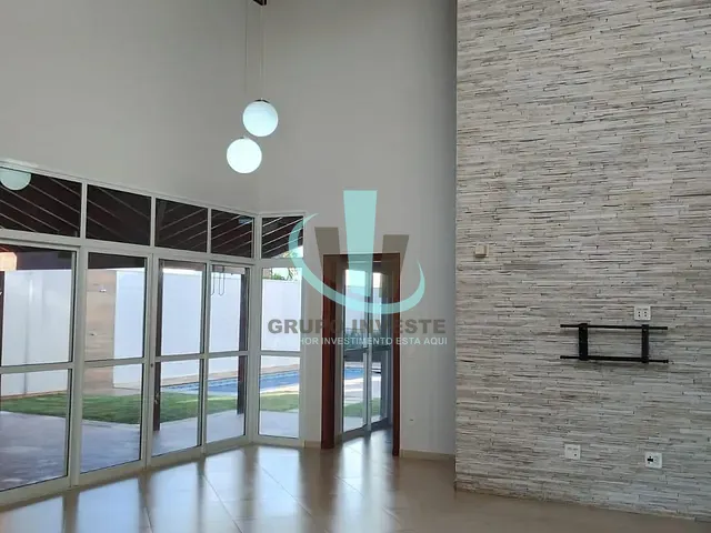 Casa com 545m² 3 quartos e 4 banheiros, para alugar, no bairro Jardim Salto Grande em Araraquara