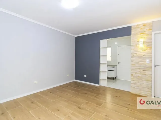 Casa 2 quartos e 1 banheiro, para alugar, no bairro Cajuru em Curitiba