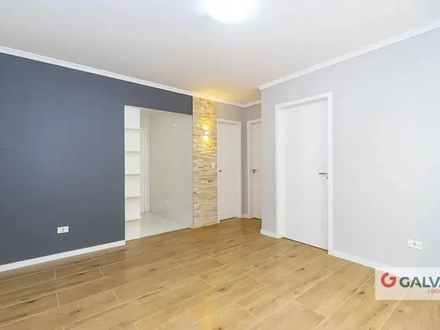 Casa 2 quartos e 1 banheiro, para alugar, no bairro Cajuru em Curitiba