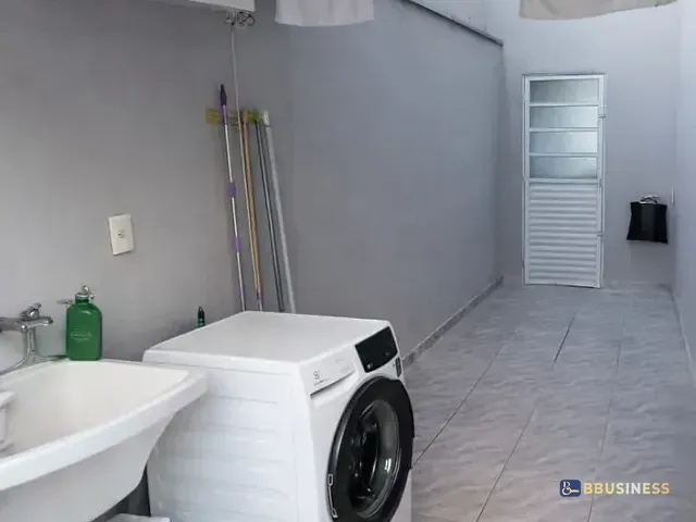 Casa 4 quartos e 5 banheiros, à venda, no bairro Parque Jambeiro em Campinas