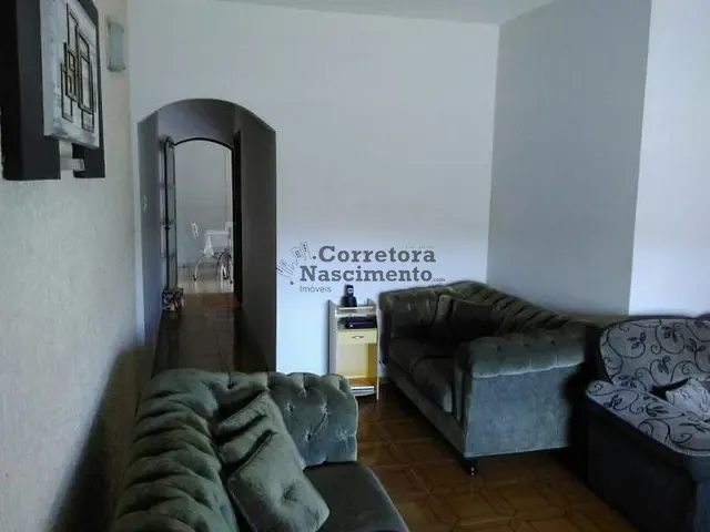 Casa com 336m² 2 quartos e 1 banheiro, à venda, no bairro Parque Santo Antônio em Jacareí