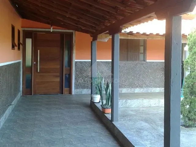 Casa com 9m², à venda, no bairro Vila Verde em Divinesia