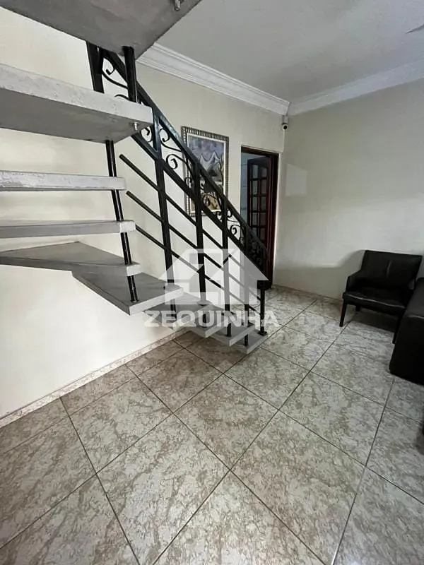 Casa, 3 quartos, 163 m² - Foto 4