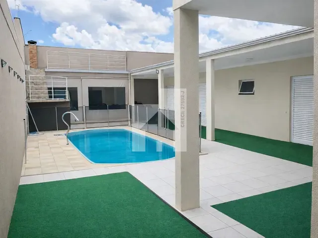 Casa com 365m² 4 quartos e 4 banheiros, à venda, no bairro Horto Santo Antonio em Jundiaí