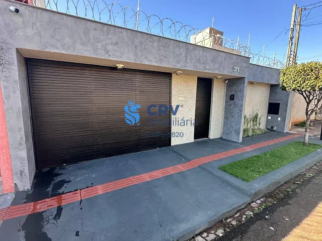 Casa com 328m² 3 quartos e 4 banheiros, à venda ou para alugar, no bairro Lagoa Dourada em Londrina