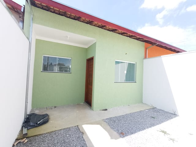 Casa com 138m² 3 quartos e 2 banheiros, à venda, no bairro Piracangaguá em Taubaté