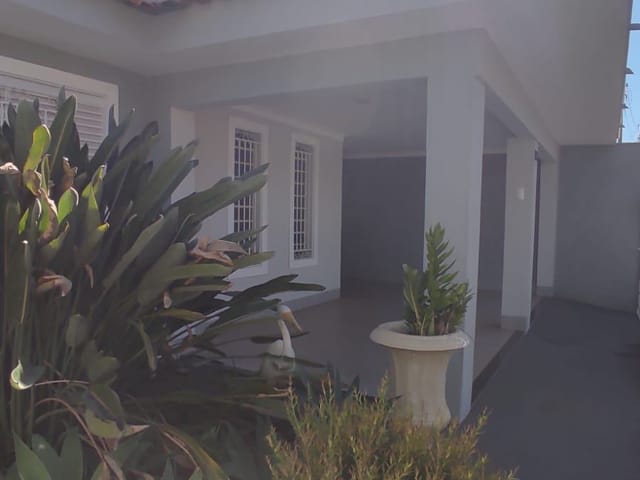 Casa 4 quartos e 3 banheiros, à venda, no bairro São Sebastião em Araçatuba
