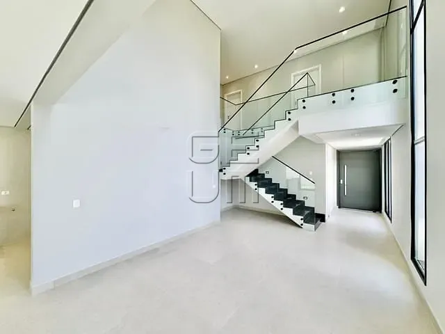 Casa com 255m² 3 quartos e 4 banheiros, à venda, no bairro Jardim Morumbi em Londrina