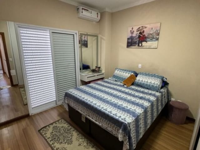 Casa com 150m² 3 quartos e 4 banheiros, à venda, no bairro Conjunto Habitacional Antônio Bovolenta em Mogi das Cruzes