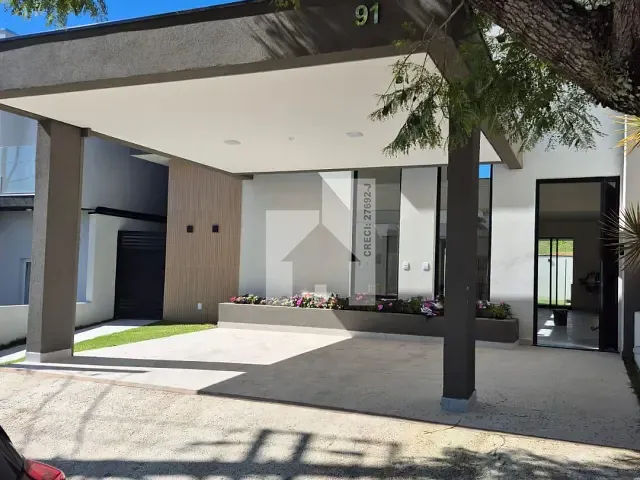 Casa com 250m² 3 quartos e 2 banheiros, à venda, no bairro Centro (Jacaré) em Cabreúva