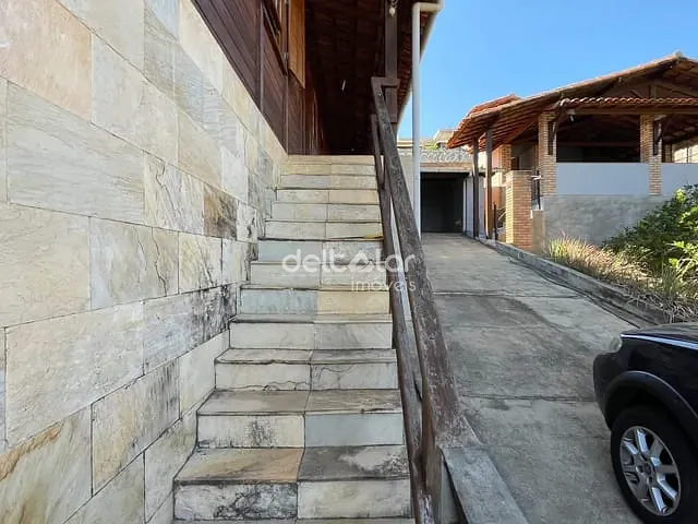 Casa com 720m² 3 quartos e 3 banheiros, à venda, no bairro Alto do Joá em Lagoa Santa
