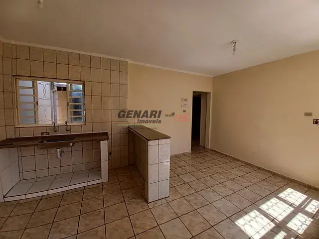 Casa com 250m² 2 quartos e 1 banheiro, para alugar, no bairro Vila Castelo Branco em Indaiatuba