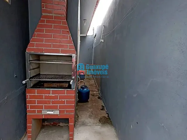 Casa 3 quartos e 1 banheiro, à venda, no bairro Centro em Guaxupé