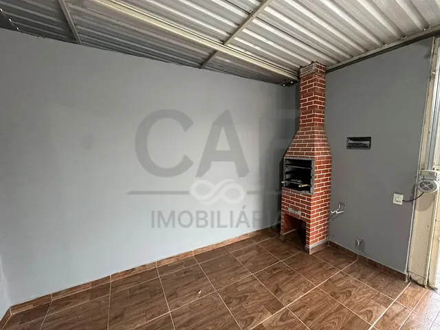 Casa 2 quartos e 1 banheiro, à venda, no bairro Moinho Residencial em Holambra