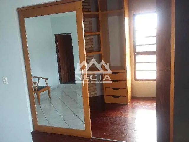 Casa com 200m² 3 quartos e 2 banheiros, para alugar, no bairro Jardim Parnaso em Caraguatatuba