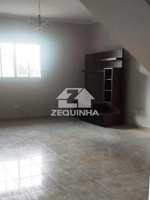 Casa, 4 quartos, 180 m² - Foto 2