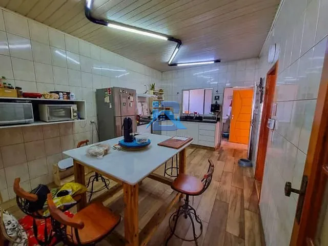 Casa com 250m² 3 quartos e 3 banheiros, à venda, no bairro Jardim São José em Itatiba