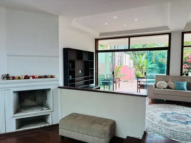 Casa 5 quartos e 4 banheiros, à venda, no bairro Loteamento Caminhos de São Conrado (Sousas) em Campinas