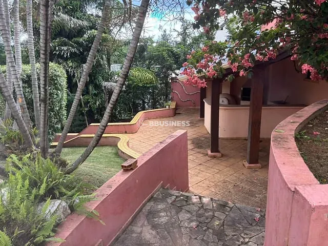 Casa 5 quartos e 4 banheiros, à venda, no bairro Loteamento Caminhos de São Conrado (Sousas) em Campinas